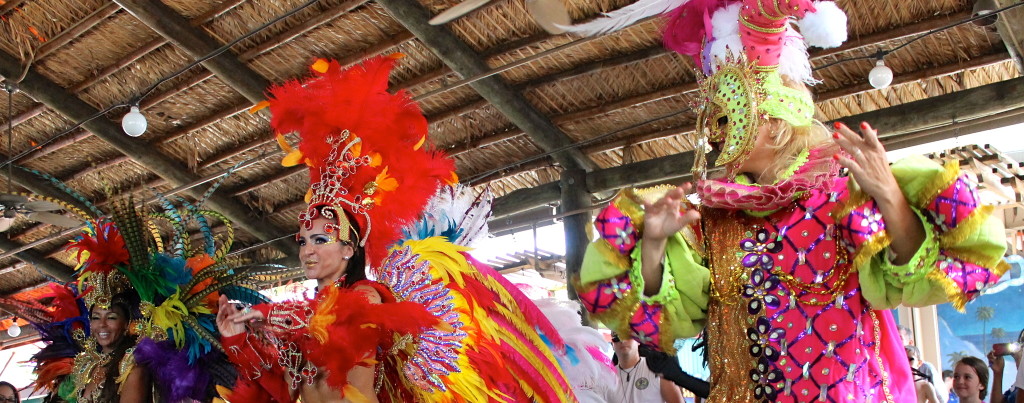 Samba dancers during the Carnaval del Mar at the Florida Aquarium. Photo: Paula Bendfeldt-Diaz. All Rights Reserved.