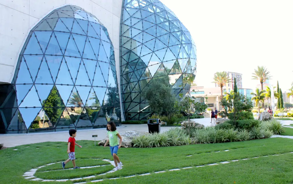 The Dalí Museums garden