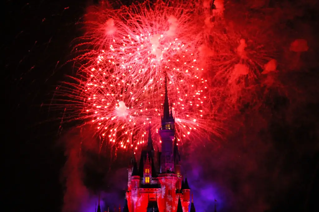 fireworks magic kingdom Mickey's very merry christmas party 