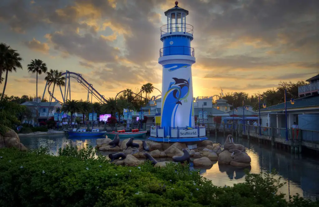 Lighthouse-with-50th-treatment-at-SeaWorld-Orlando-Seafun