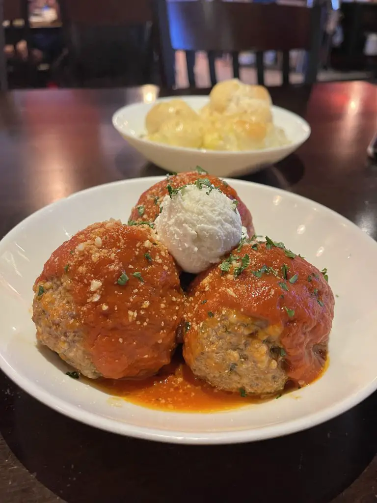 Best Restaurants in Downtown Cape Coral Three Meetballs in the Kitchen