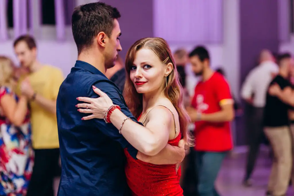 Salsa dance classes in Fort Myers