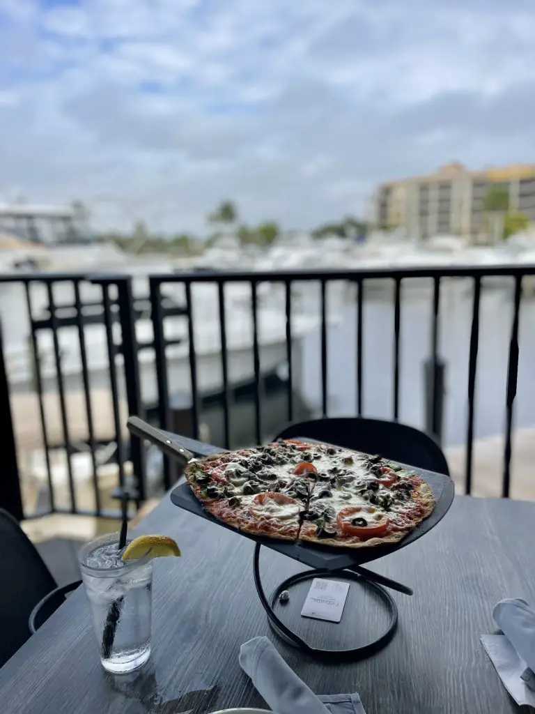 Fathoms Restaurant in Cape Coral